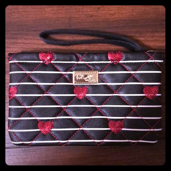Betsey Johnson Handbags - EUC Betsy Johnson wristlet